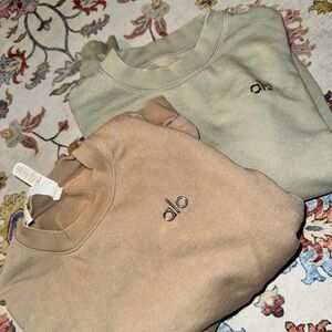 2 ALO crewnecks sold together